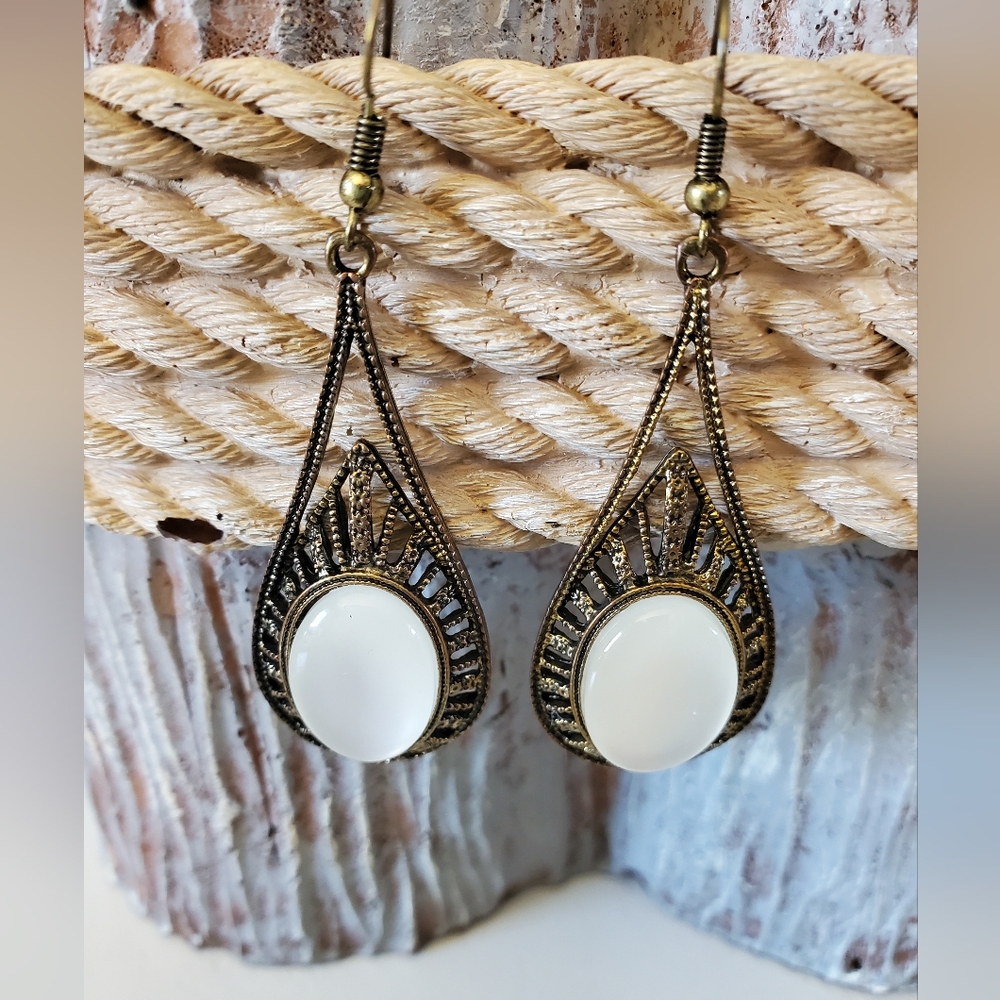 Antique Look Earrings with White Stone Bead💥3 for $12💥